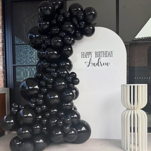 Happy Birthday Andrew balloon setup